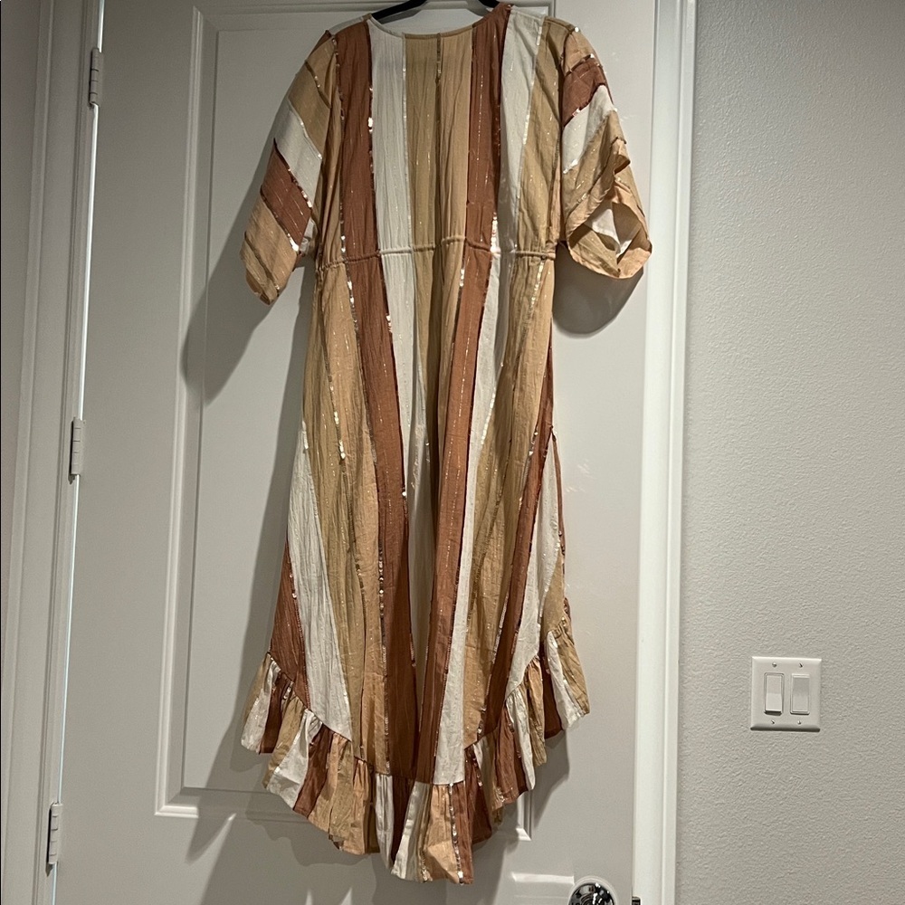 Striped High-Low Dress - Picture 4 of 5